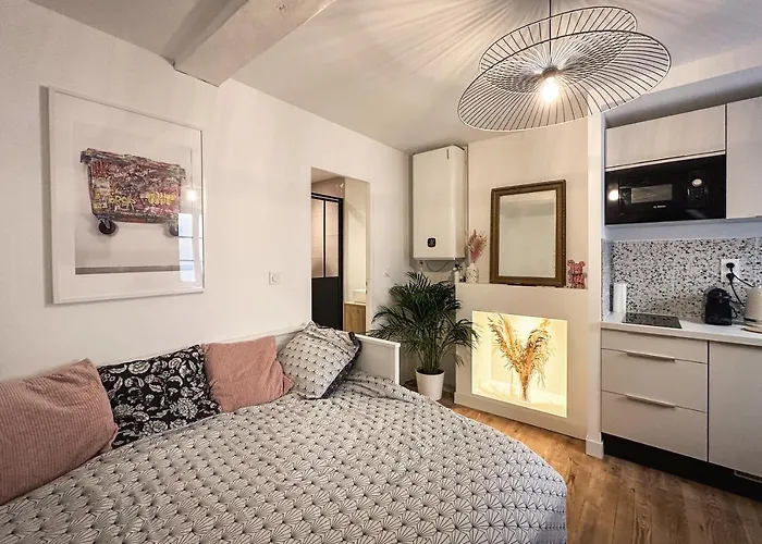 Le Petit Arth&m Ferrand * Клермон-Ферран